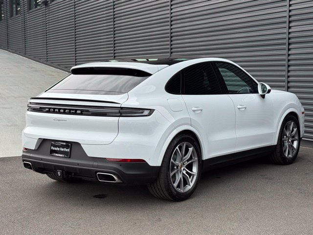 New 2026 Porsche Cayenne Coupe AWD/4WD image 7