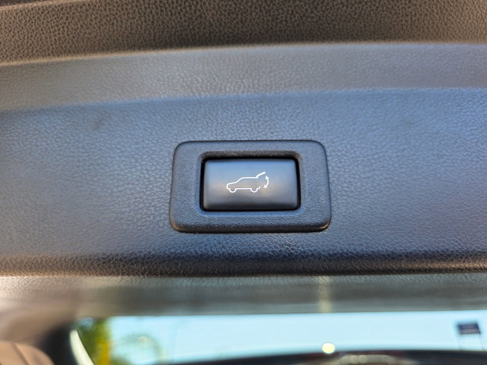 Used 2019 Subaru Ascent Touring w/ Popular Package #2A image 12