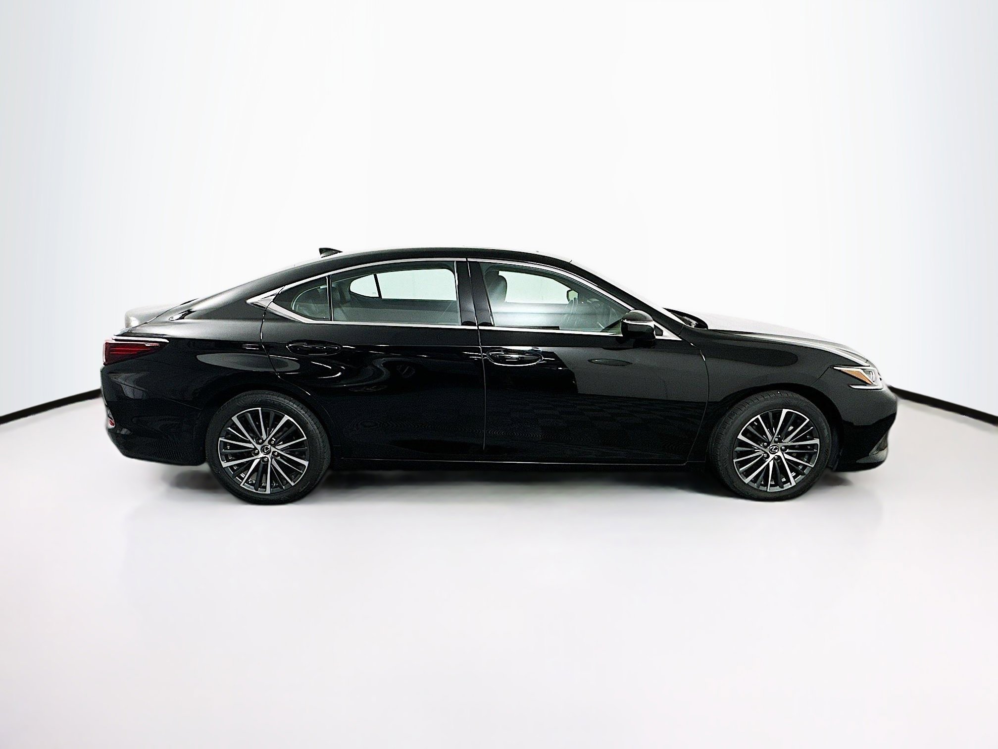 Used 2024 Lexus ES 350 w/ Premium Package image 10