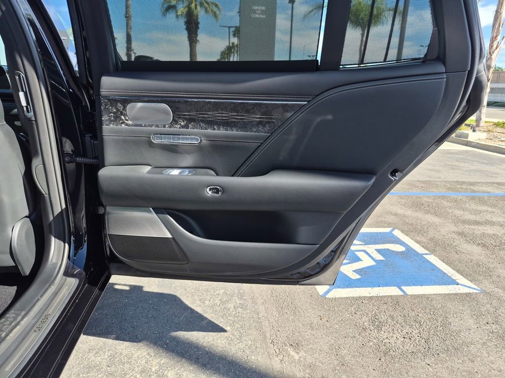 Used 2023 Genesis G90 3.5T image 35
