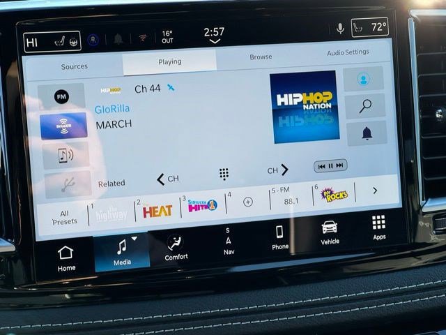 New 2026 Chrysler Pacifica Limited w/ S Appearance Package image 19