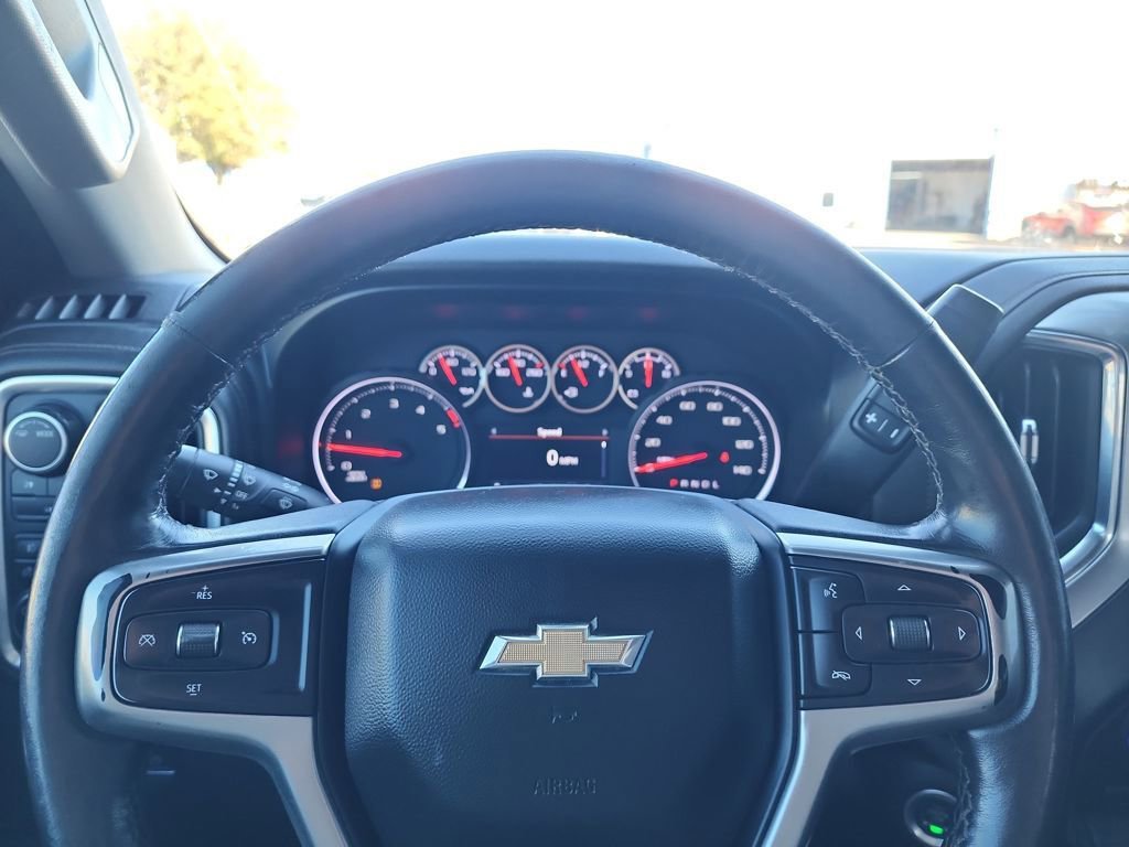 Used 2022 Chevrolet Silverado 2500 LT w/ Convenience Package image 21