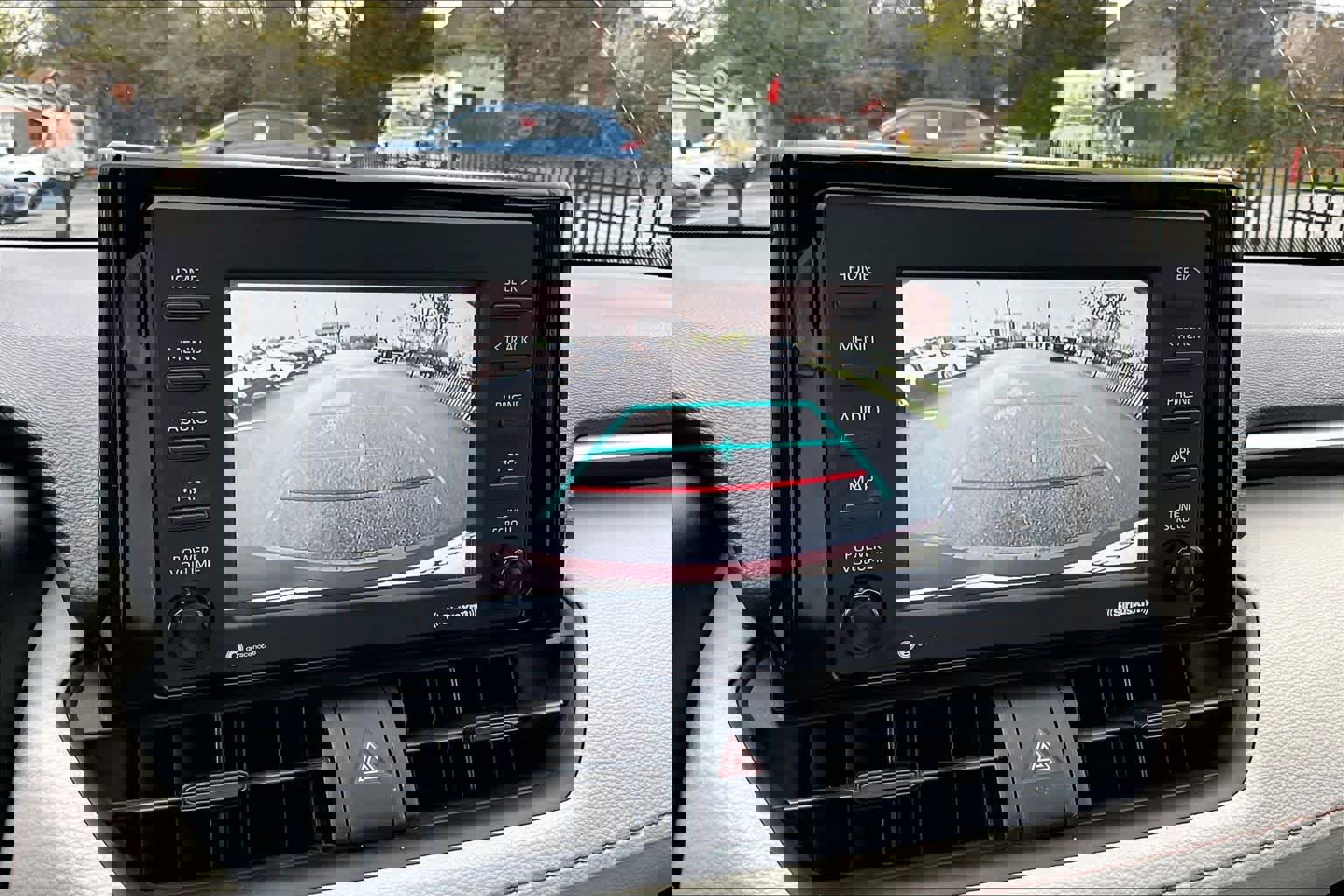 Used 2020 Toyota RAV4 XLE image 26