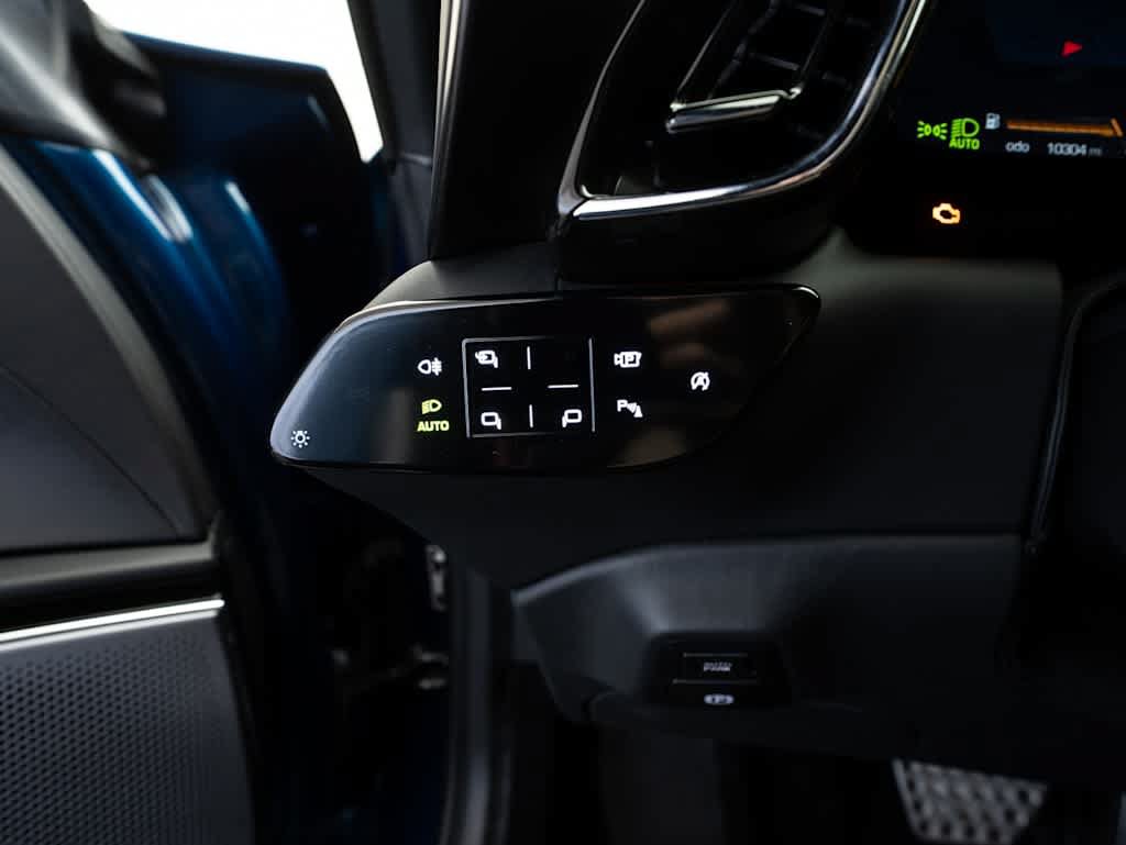 Used 2022 Ferrari Roma RWD image 22