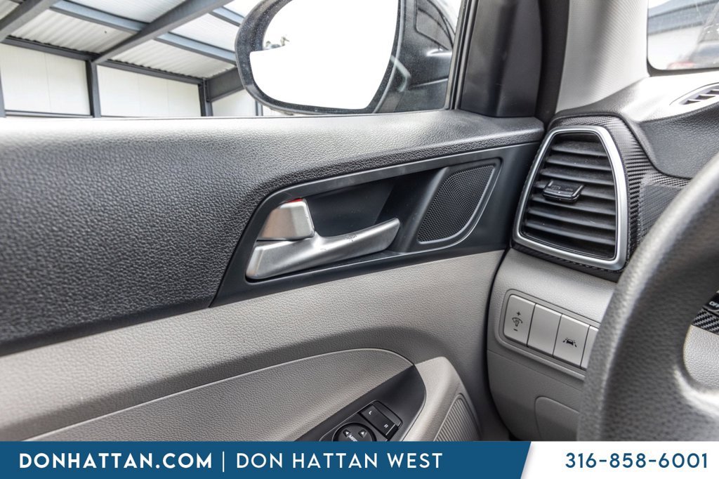 Used 2021 Hyundai Tucson SE w/ Cargo Package FWD image 12