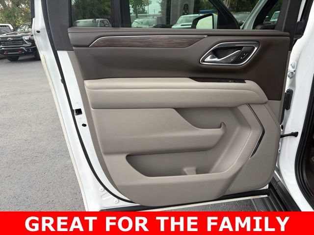 Used 2023 Chevrolet Suburban LS AWD/4WD image 13