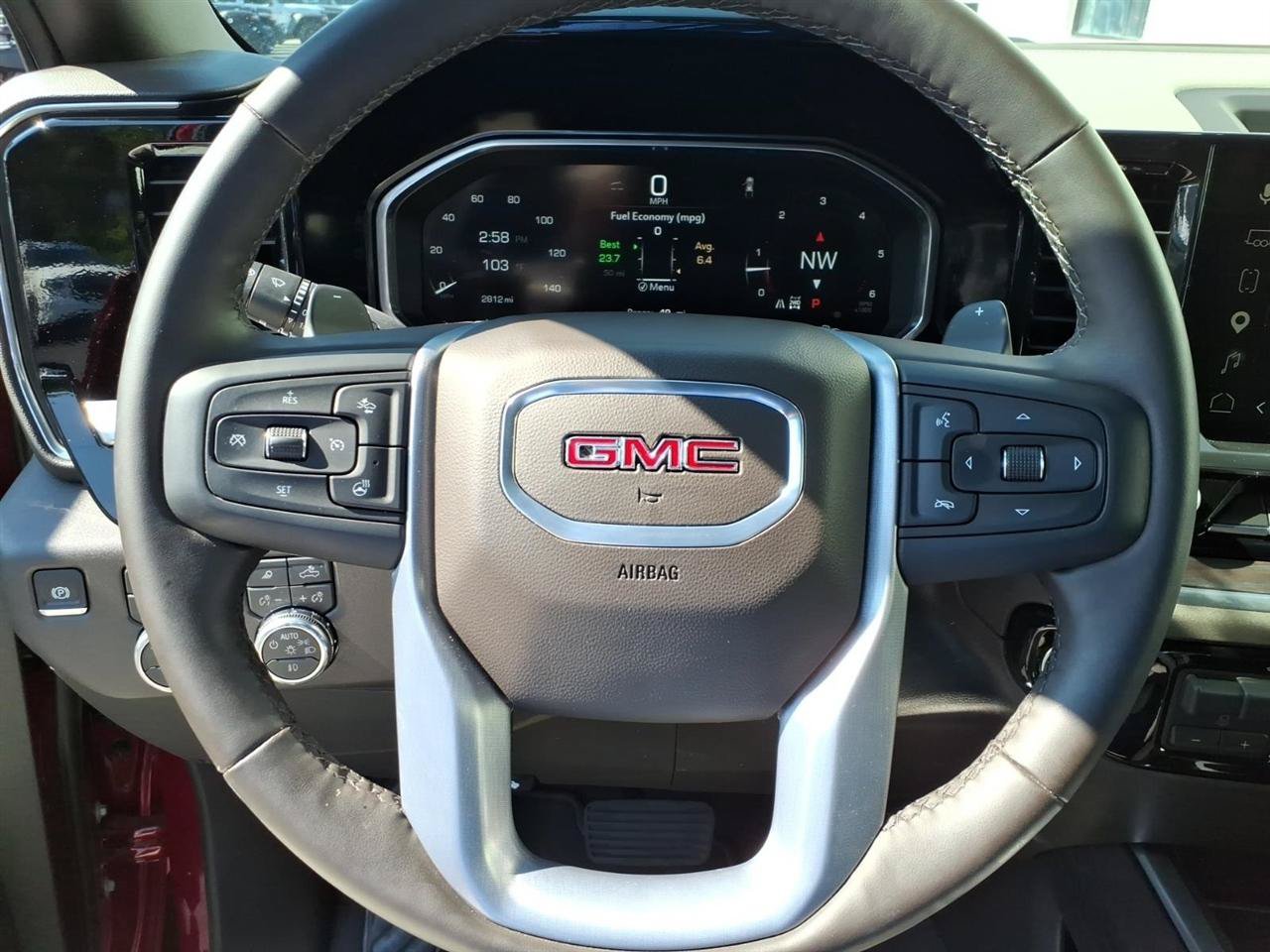 Used 2026 GMC Sierra 1500 SLT AWD/4WD image 8