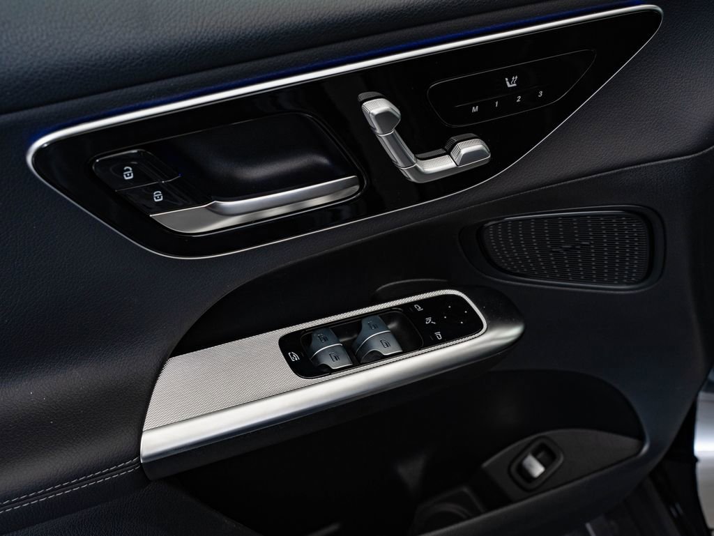 New 2026 Mercedes-Benz GLC 300 4MATIC image 26