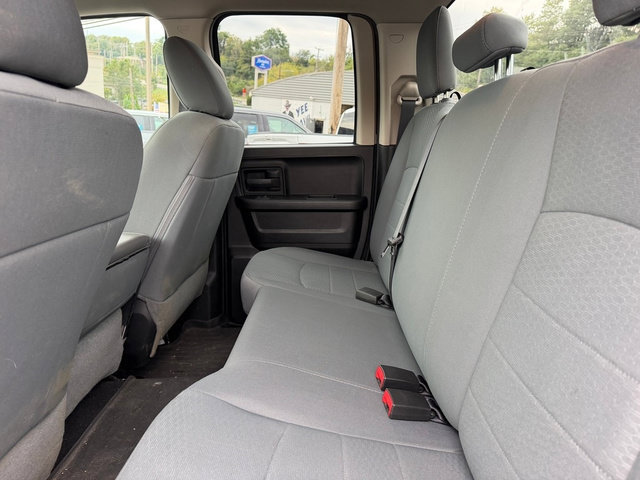 Used 2017 RAM 1500 Express AWD/4WD image 12