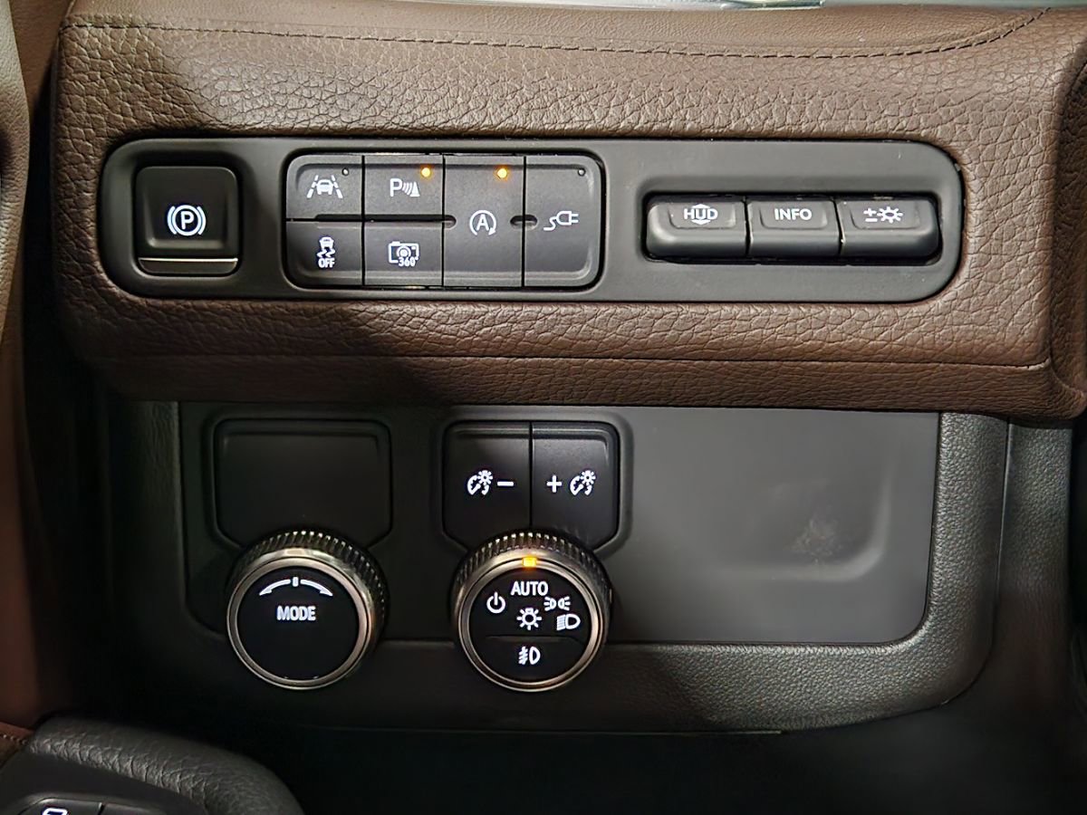 Used 2022 GMC Yukon Denali image 43