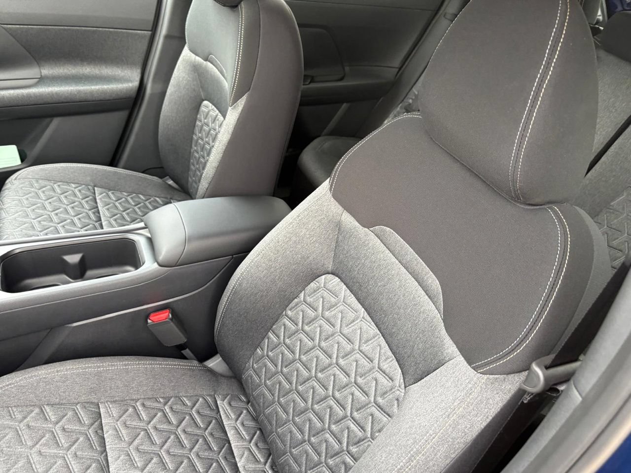 New 2026 Nissan Kicks SV FWD image 17