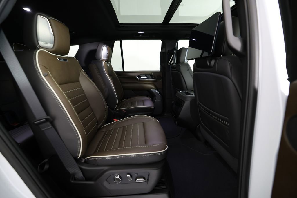 Used 2026 GMC Yukon Denali Ultimate image 11