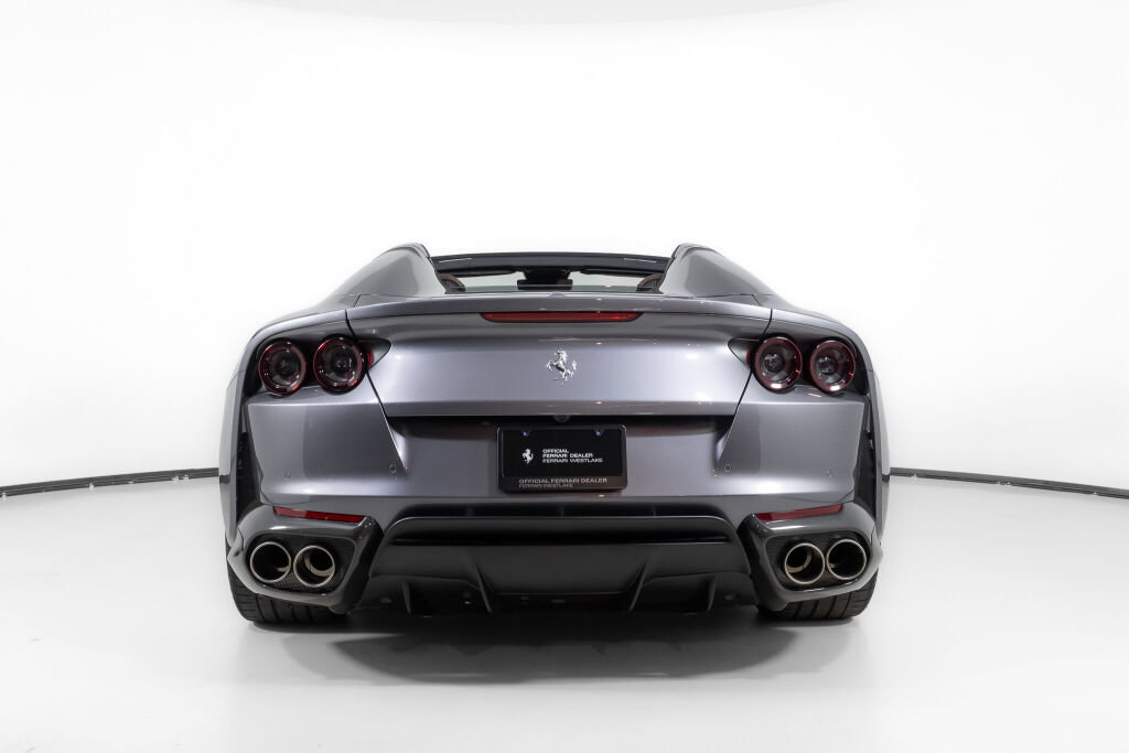 Used 2021 Ferrari 812 GTS RWD image 6
