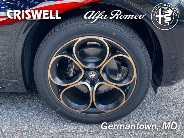 New 2025 Alfa Romeo Stelvio Sprint image 12