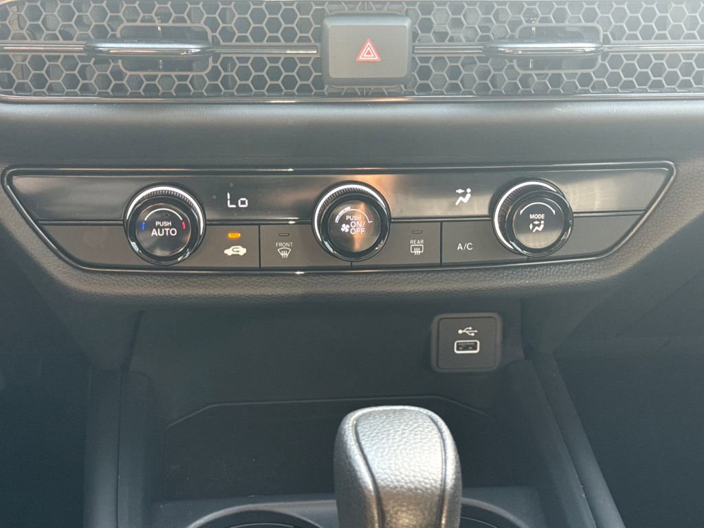 Certified 2025 Honda HR-V LX image 21