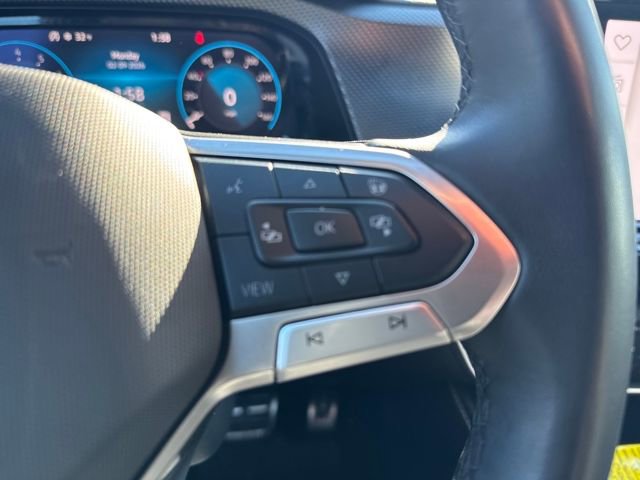 Certified 2025 Volkswagen Atlas Cross Sport SEL Premium R-Line image 20