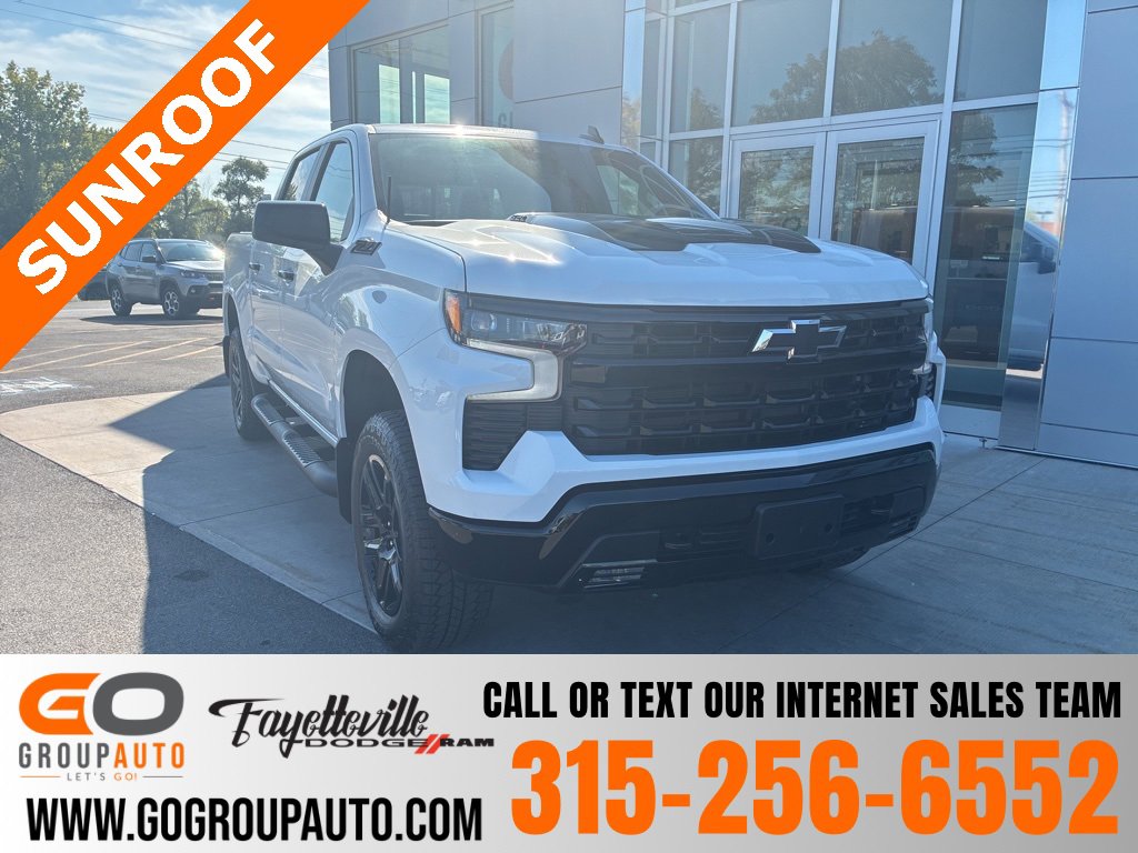 Used 2025 Chevrolet Silverado 1500 LT Trail Boss w/ Dark Appearance Package image 1