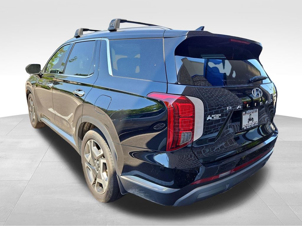 Used 2023 Hyundai Palisade Limited FWD image 5