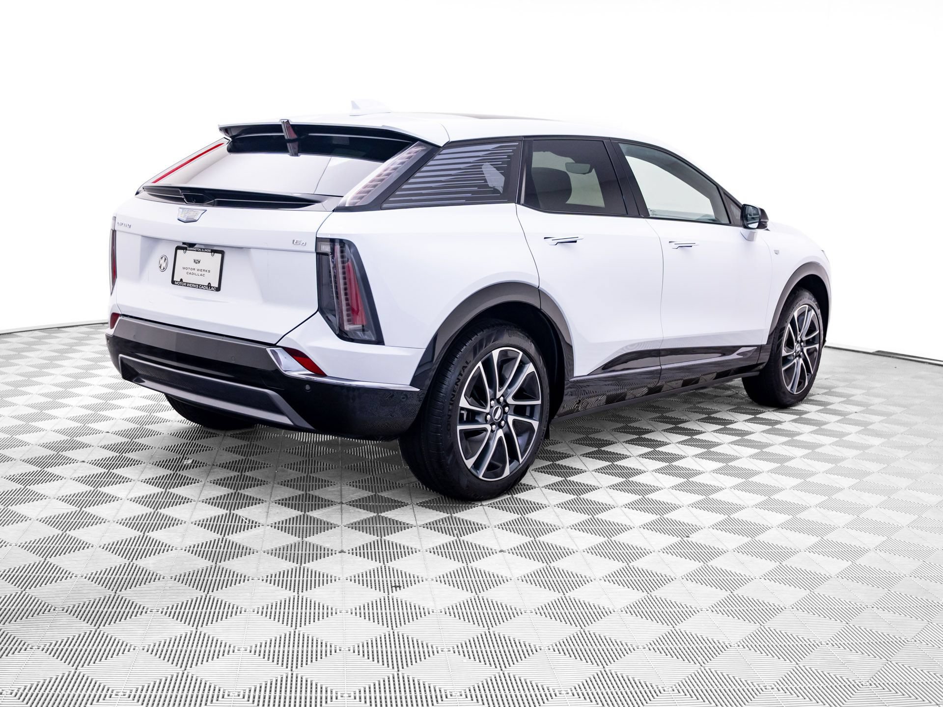 New 2027 Cadillac Optiq Sport w/ LPO, Floor Liner Package AWD/4WD image 5