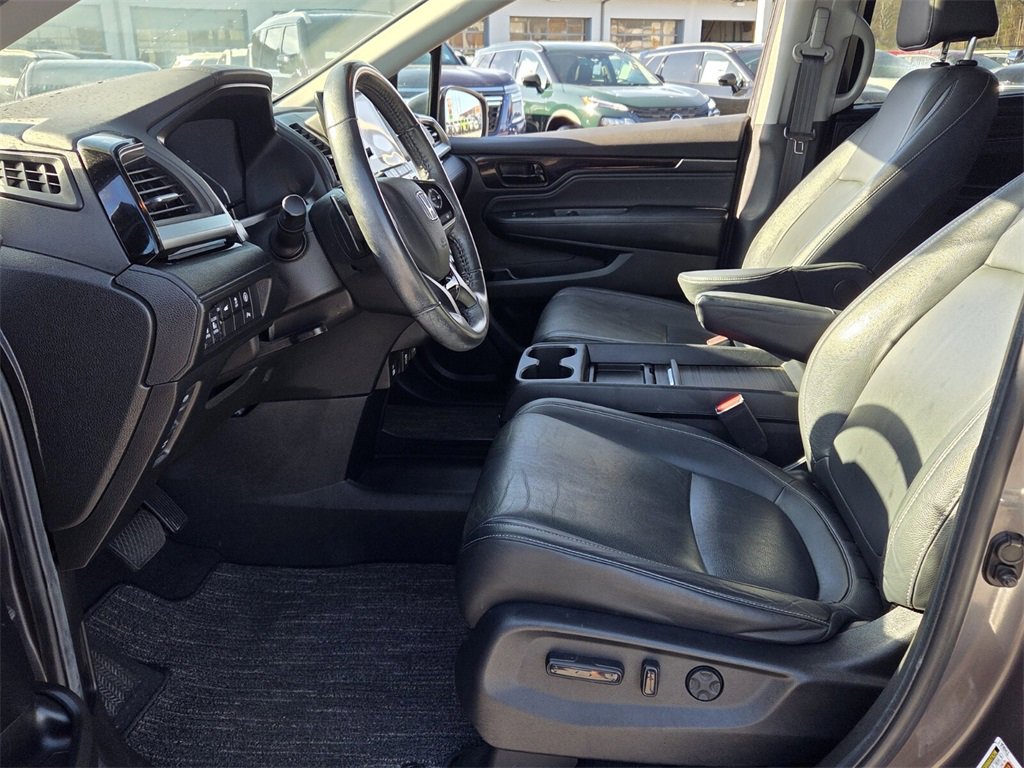 Used 2022 Honda Odyssey Touring image 3