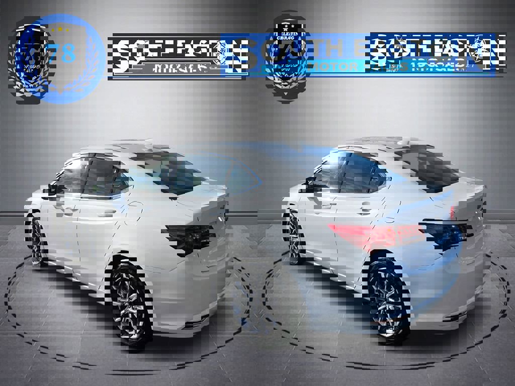 Used 2019 Acura TLX image 5