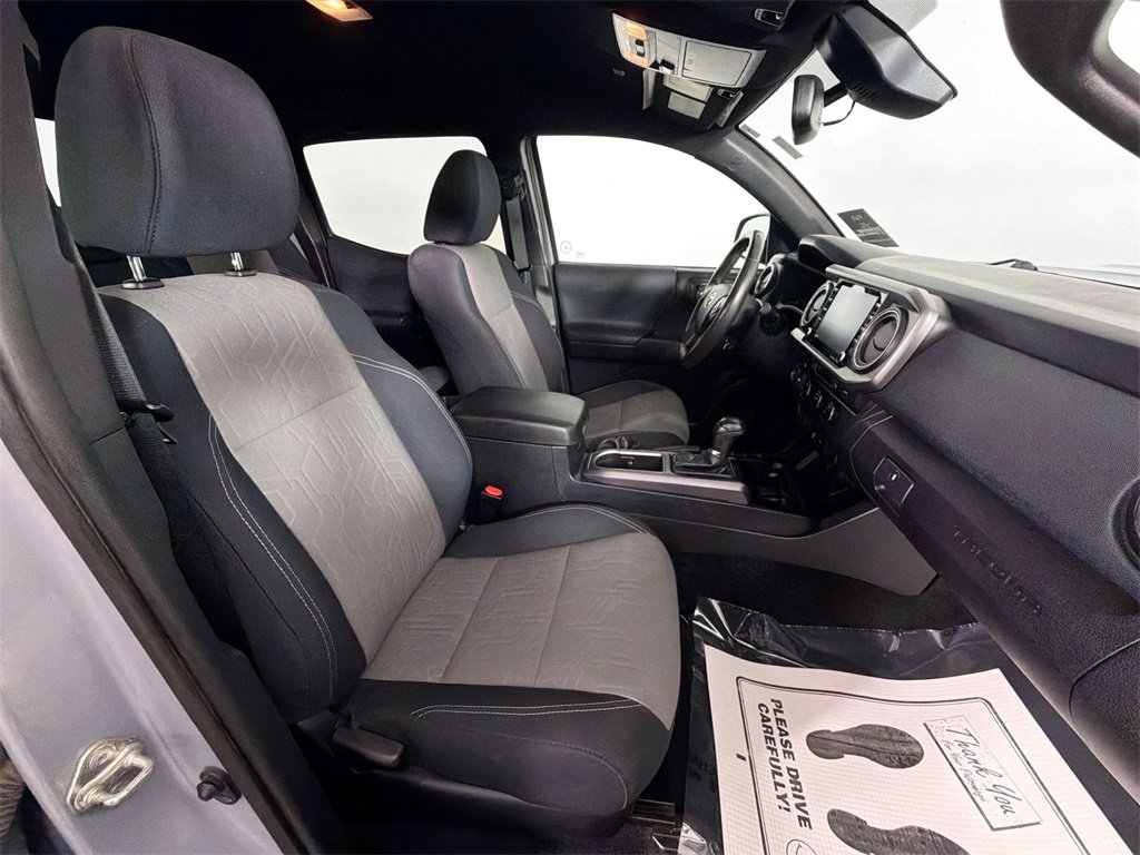 Used 2020 Toyota Tacoma TRD Sport image 25