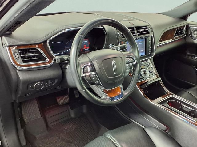 Used 2019 Lincoln Continental Reserve image 4