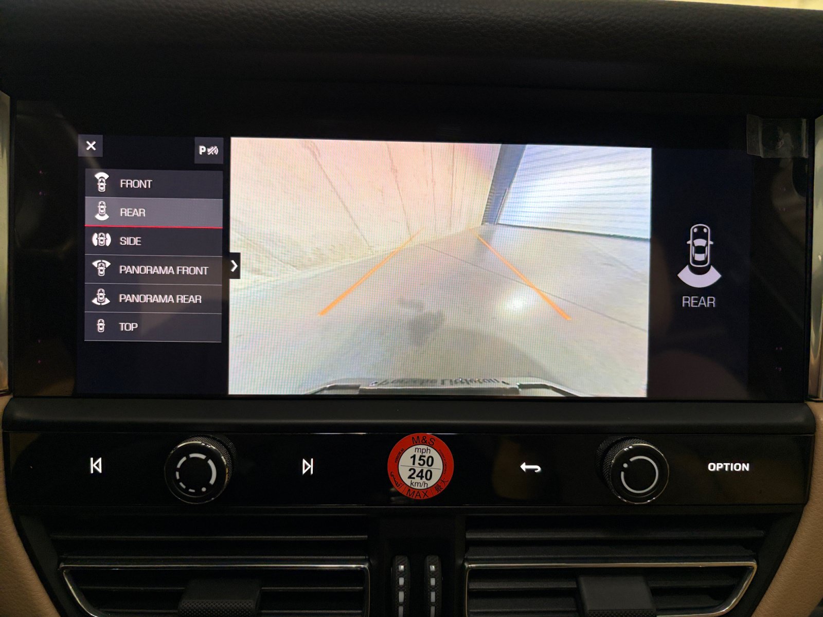 Certified 2026 Porsche Macan AWD/4WD image 40