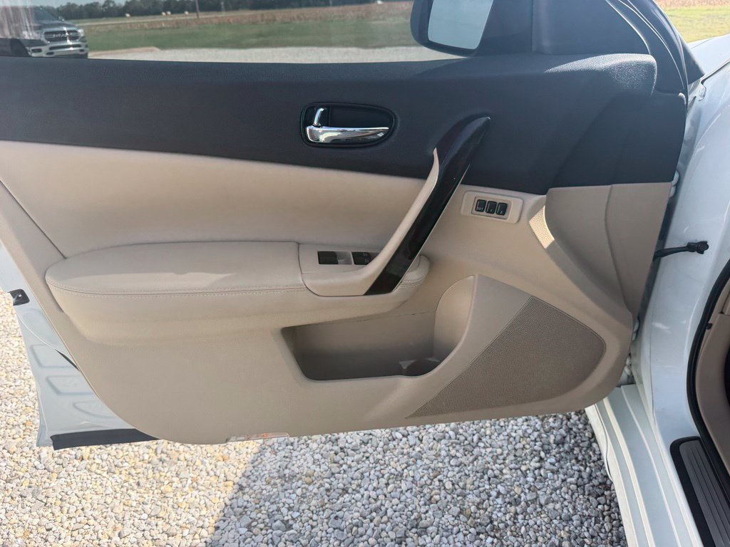 Used 2014 Nissan Maxima 3.5 SV w/ Premium Package FWD image 9