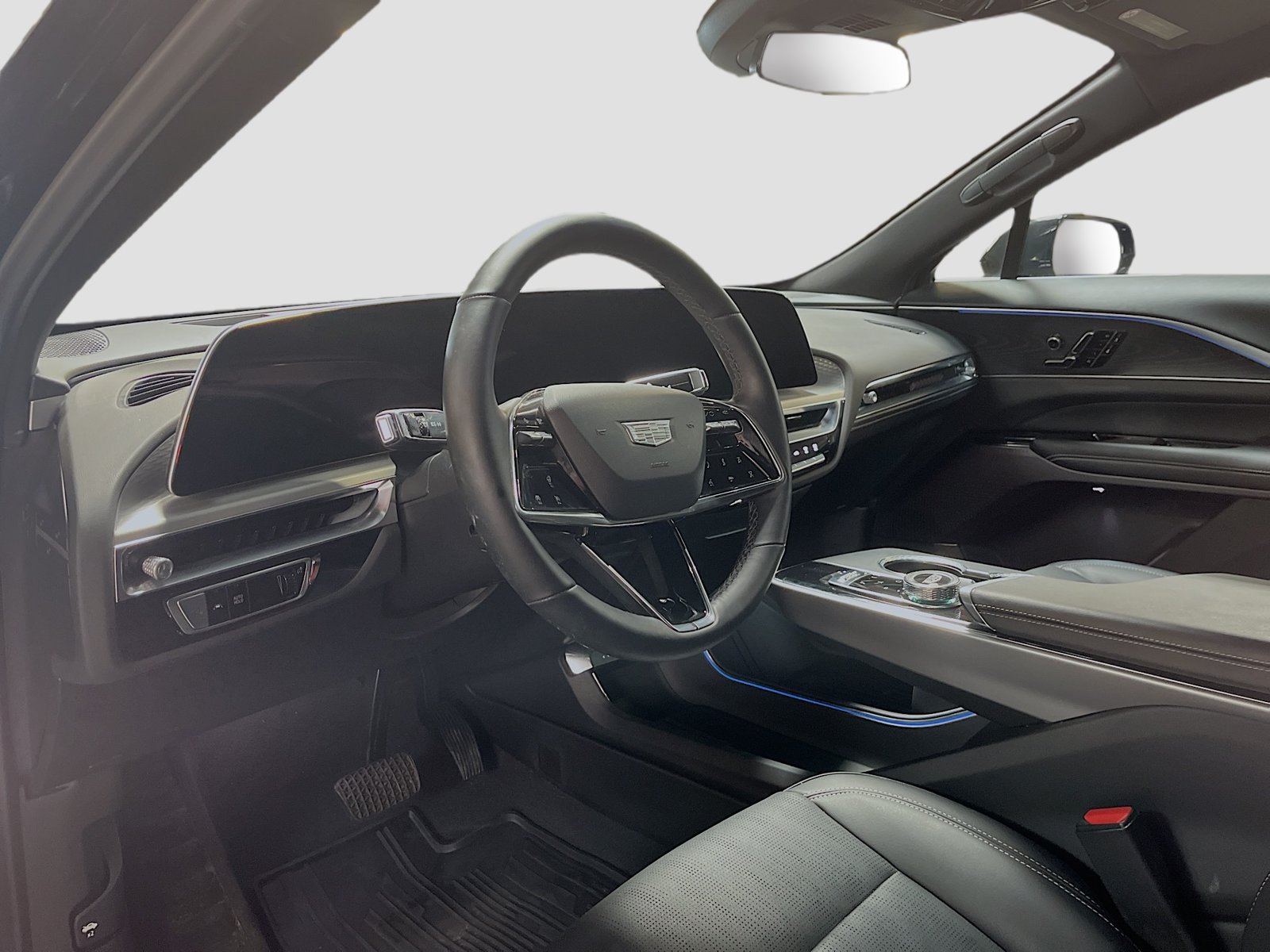 Used 2025 Cadillac Lyriq Sport AWD/4WD image 9