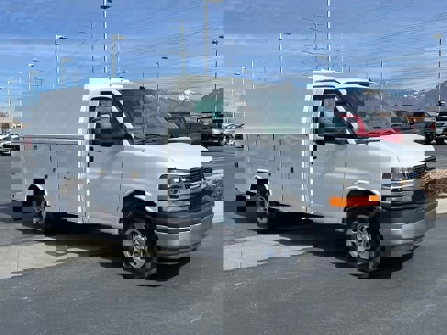 New 2025 Chevrolet Express 3500 w/ Power Convenience Package image 24