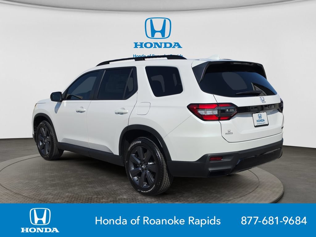 New 2026 Honda Pilot Sport image 3
