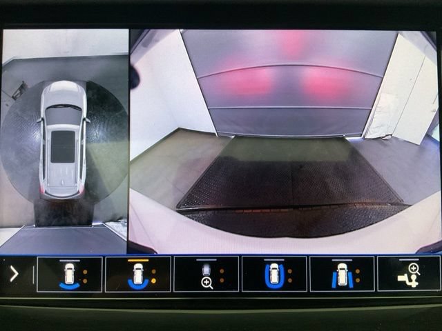 Certified 2020 Cadillac XT6 Premium Luxury w/ Platinum Package AWD/4WD image 20