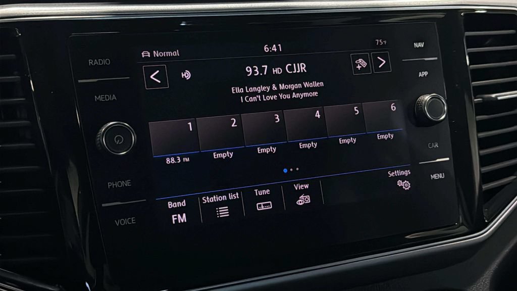 Used 2018 Volkswagen Atlas SEL Premium AWD/4WD image 26