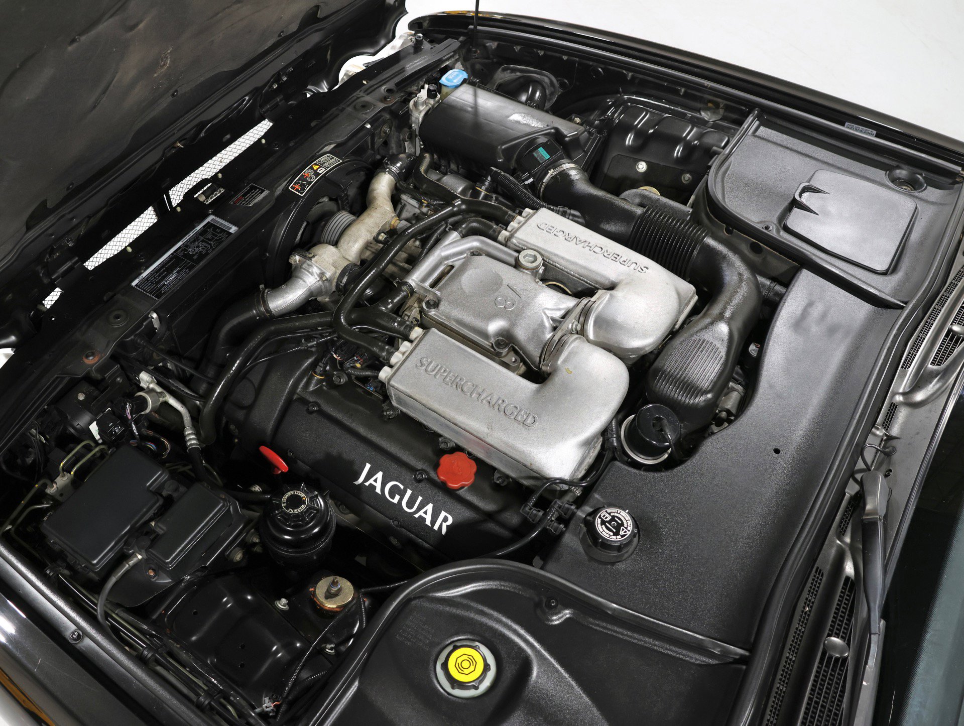 Used 1998 Jaguar XJ8 RWD image 5