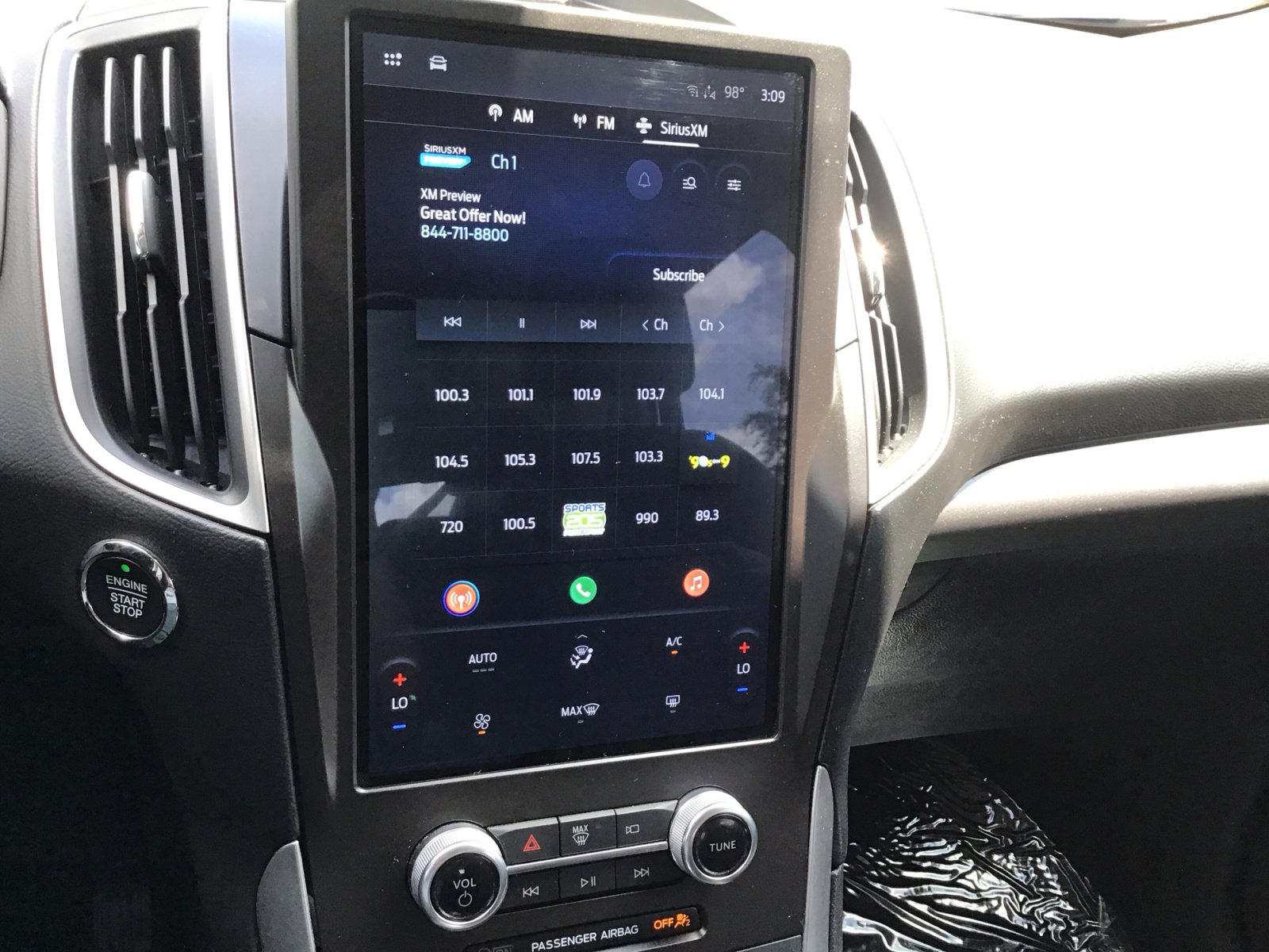 Used 2021 Ford Edge SE FWD image 17