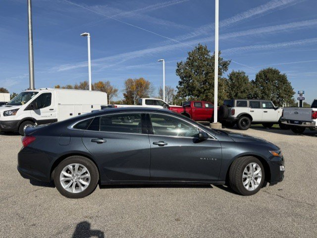 Used 2020 Chevrolet Malibu LT w/ Leather Package FWD image 10