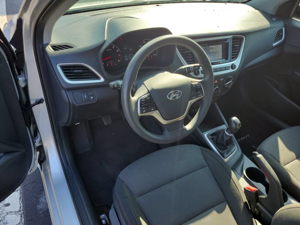 Used 2021 Hyundai Accent SE FWD image 20