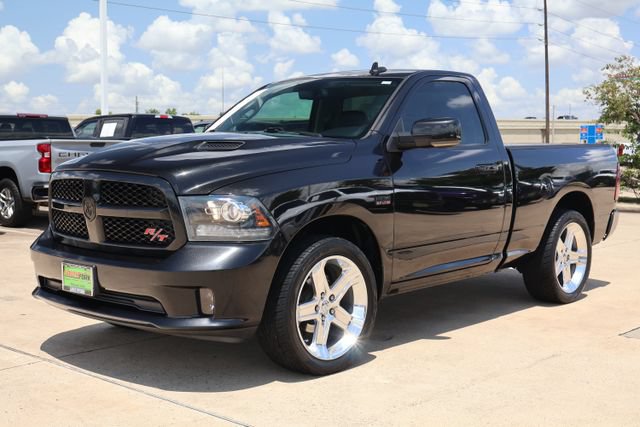 Used 2016 RAM 1500 Sport RWD image 3