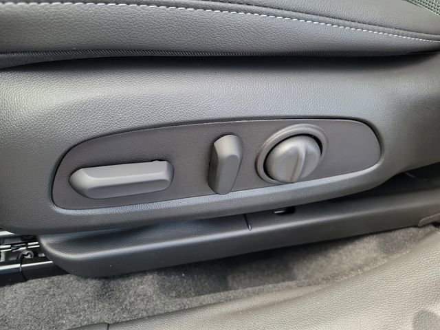 New 2026 Buick Envista Sport Touring w/ Convenience I Package FWD image 17