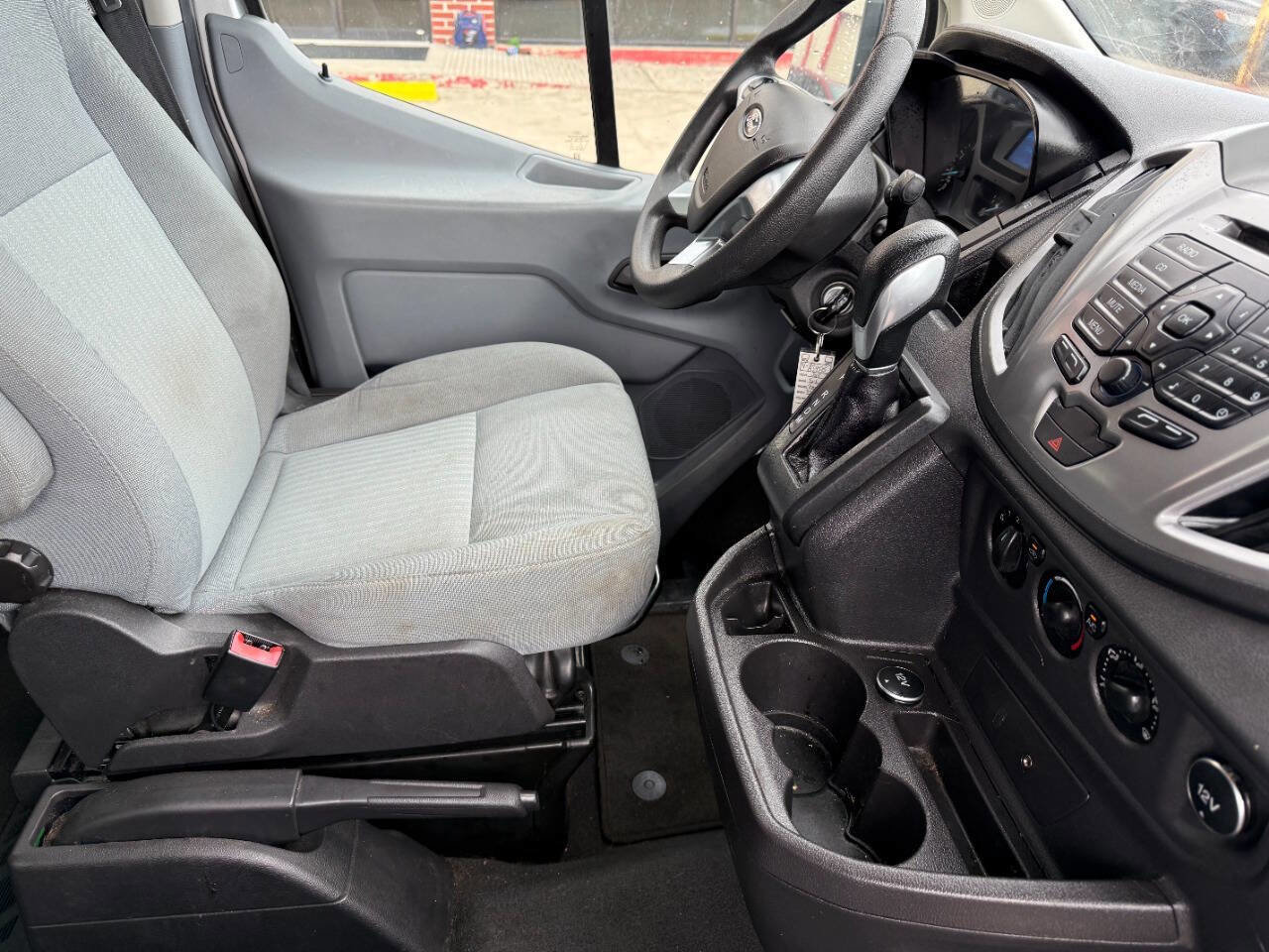 Used 2015 Ford Transit 350 XLT RWD image 9