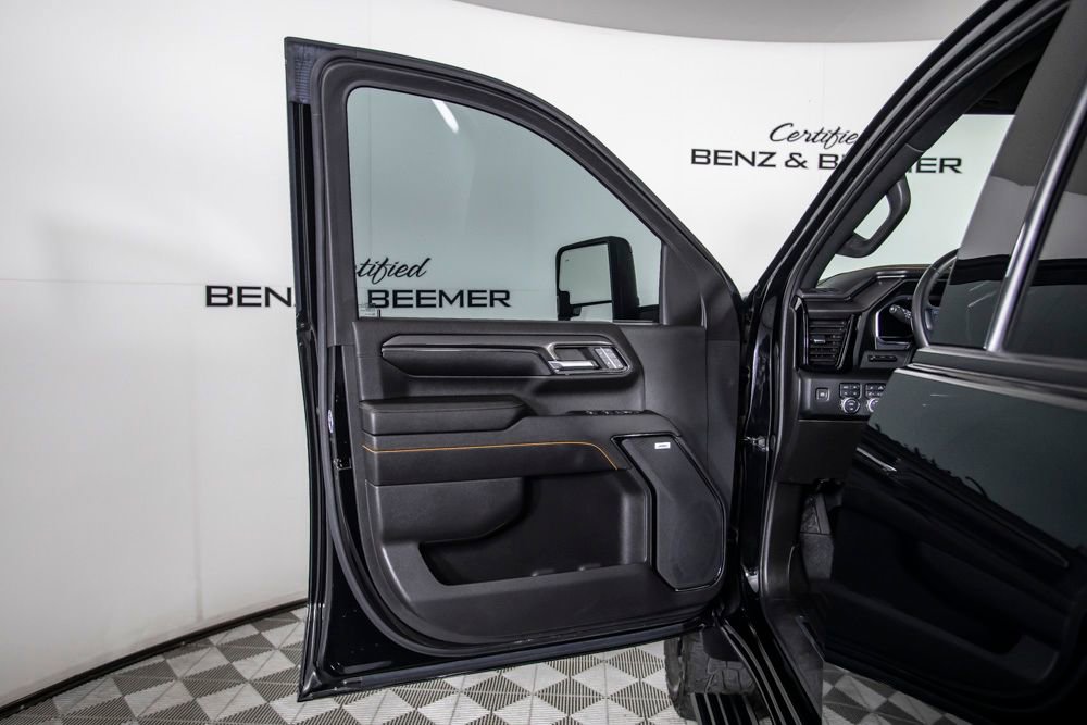 Used 2024 GMC Sierra 2500 AT4 w/ AT4 Premium Plus Package AWD/4WD image 23