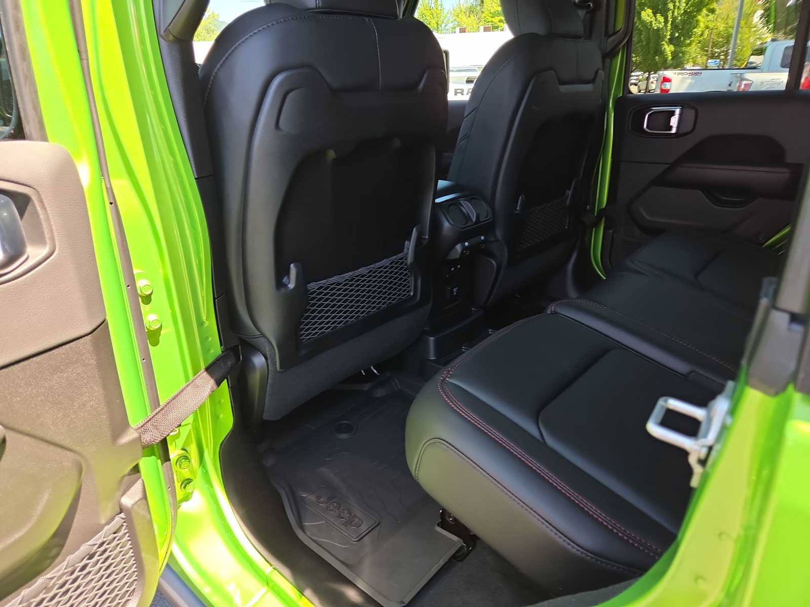 New 2026 Jeep Wrangler Unlimited Rubicon AWD/4WD image 20