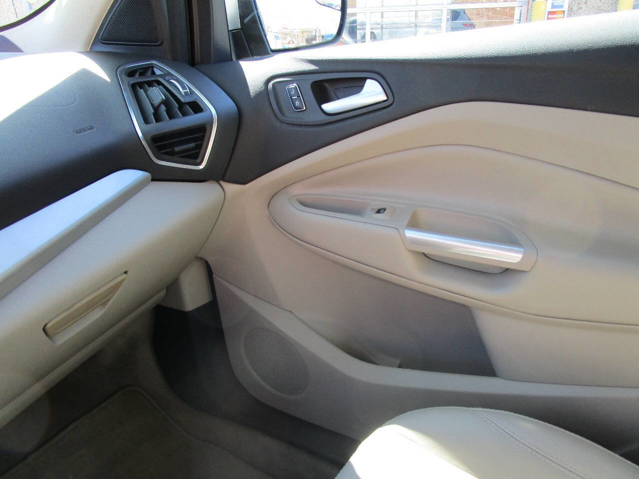 Used 2013 Ford Escape SEL image 16