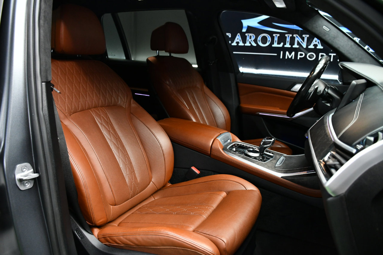 Used 2022 BMW X7 M50i w/ Executive Package image 49