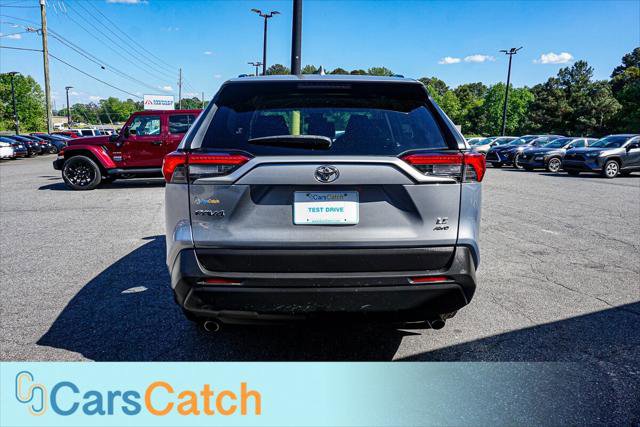 Used 2019 Toyota RAV4 LE w/ All Weather Liner Package AWD/4WD image 14