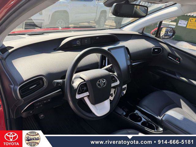 Certified 2018 Toyota Prius Four w/ Advanced Technology Package image 12