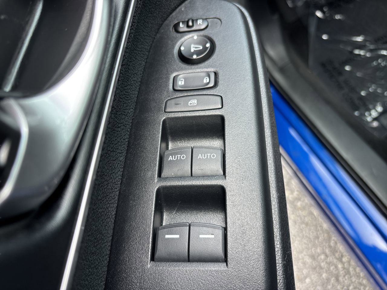 Used 2020 Honda CR-V EX image 17