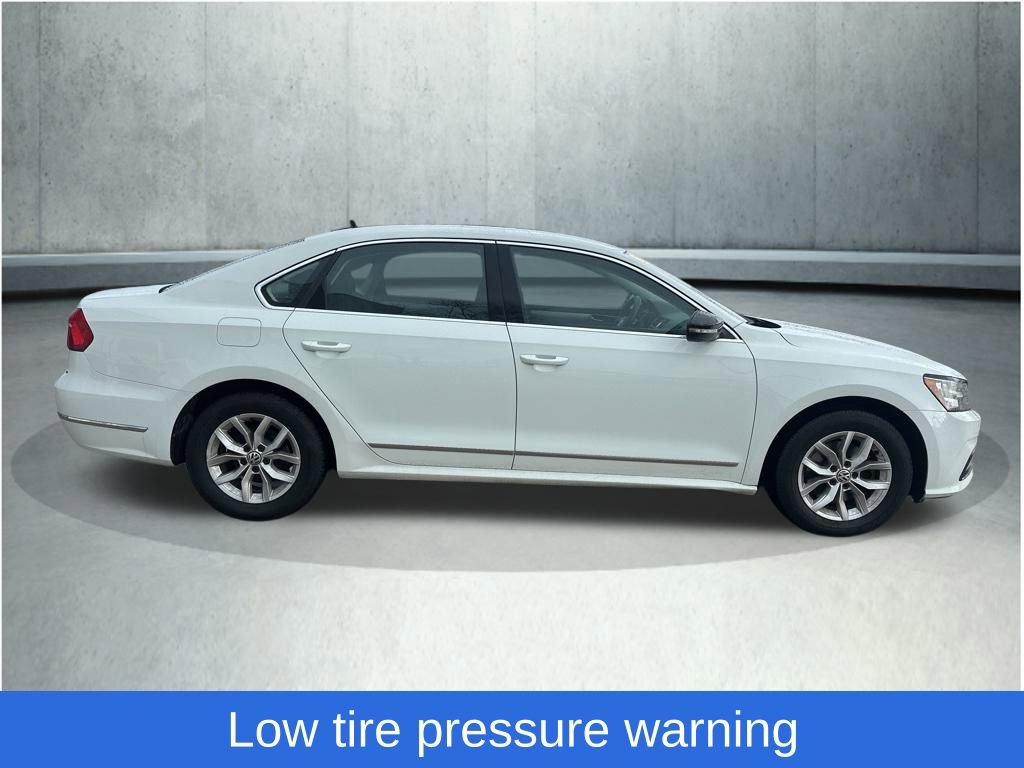Used 2016 Volkswagen Passat 1.8T S image 6