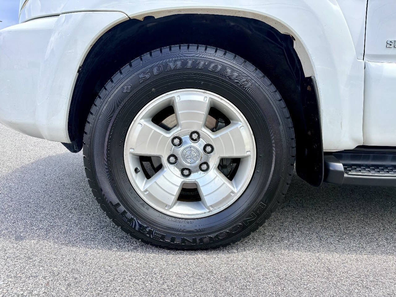 Used 2007 Toyota 4Runner SR5 AWD/4WD image 38